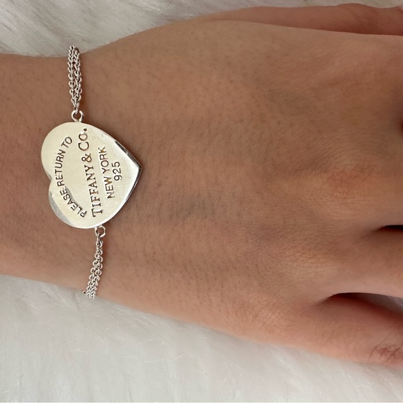 Tiffany & Co. Silver Heart Chain Bracelet authentic 100% - Picture 3 of 8